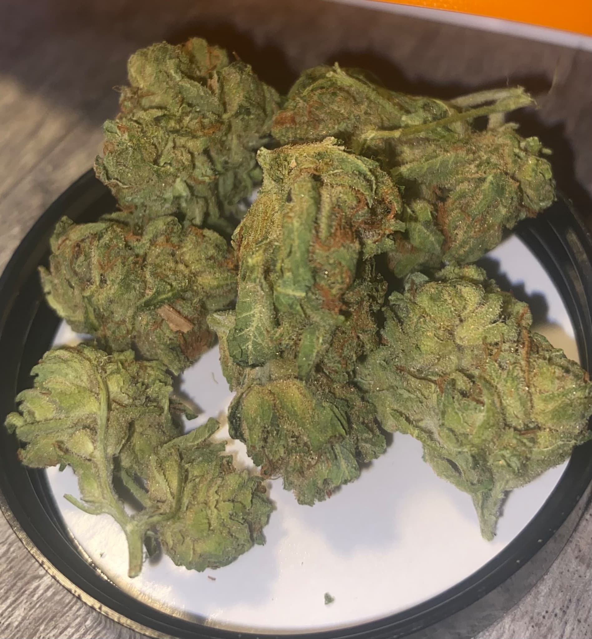 COG Selection Indica weed experiment bud โ THC 22%